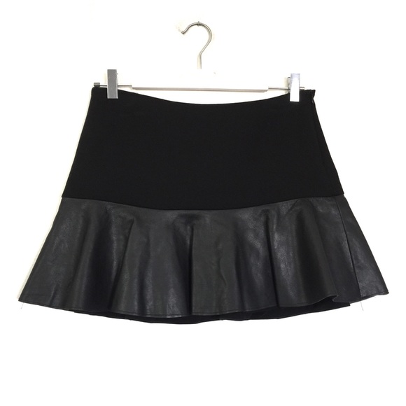 Zara Dresses & Skirts - Zara Black Lambskin Leather Mini Skater Skirt M